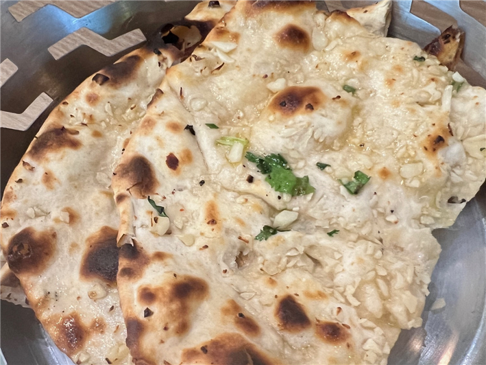 garlic naan